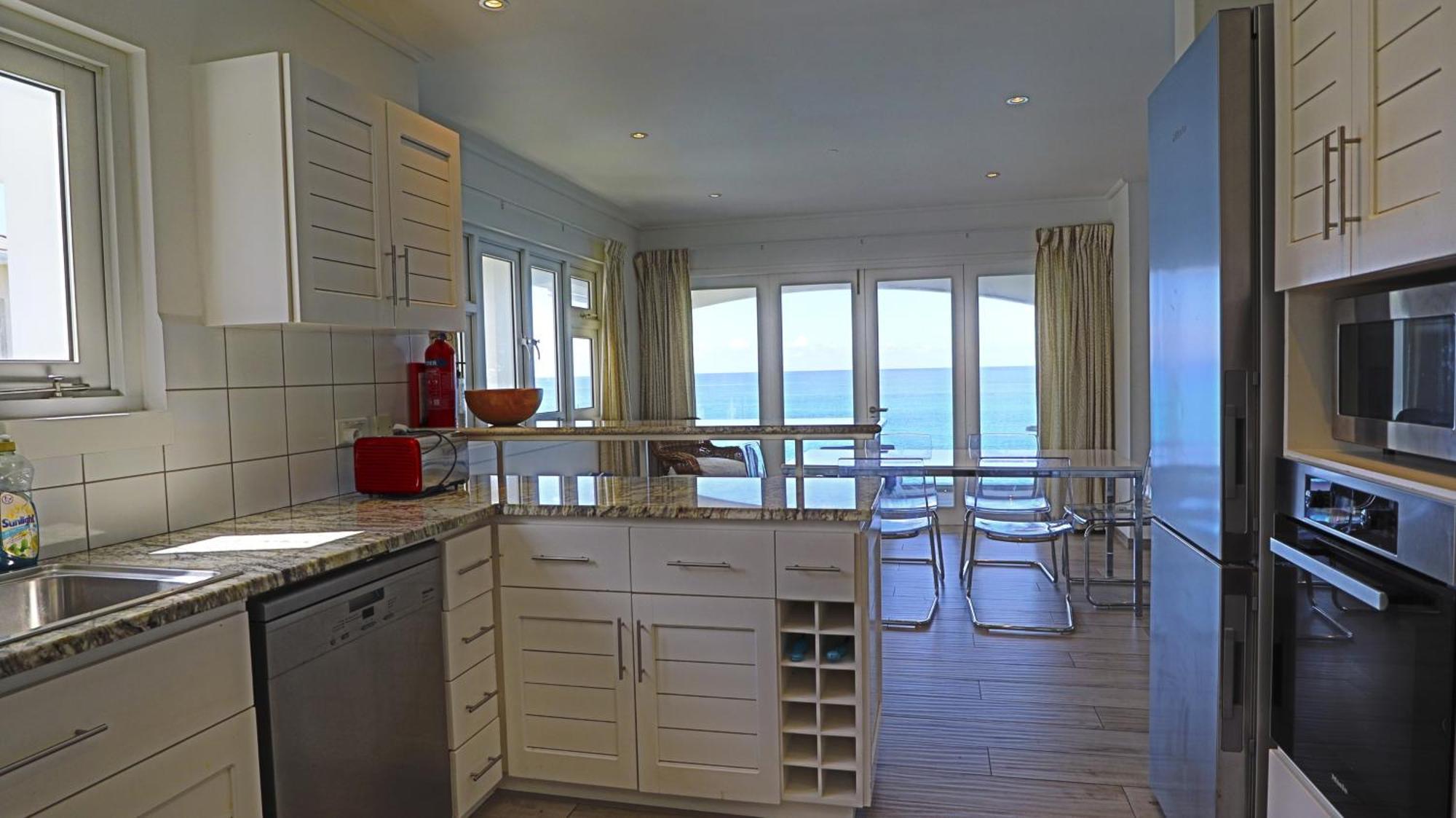بيل أومبغْ Vallonend Beachfront Villa With Excellent View المظهر الخارجي الصورة